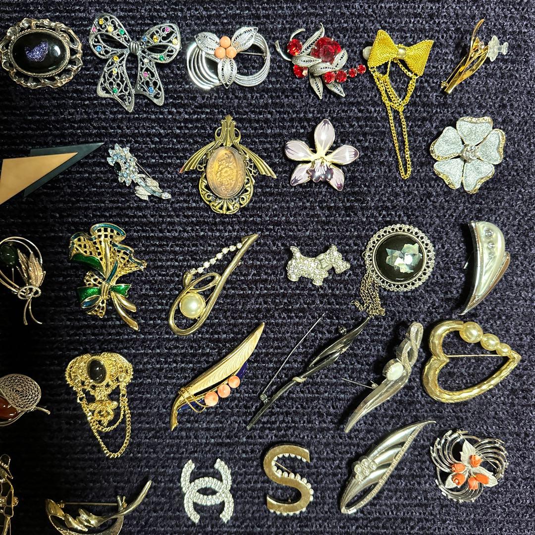 【vintage】ブローチ　まとめ売り　100点以上　大量