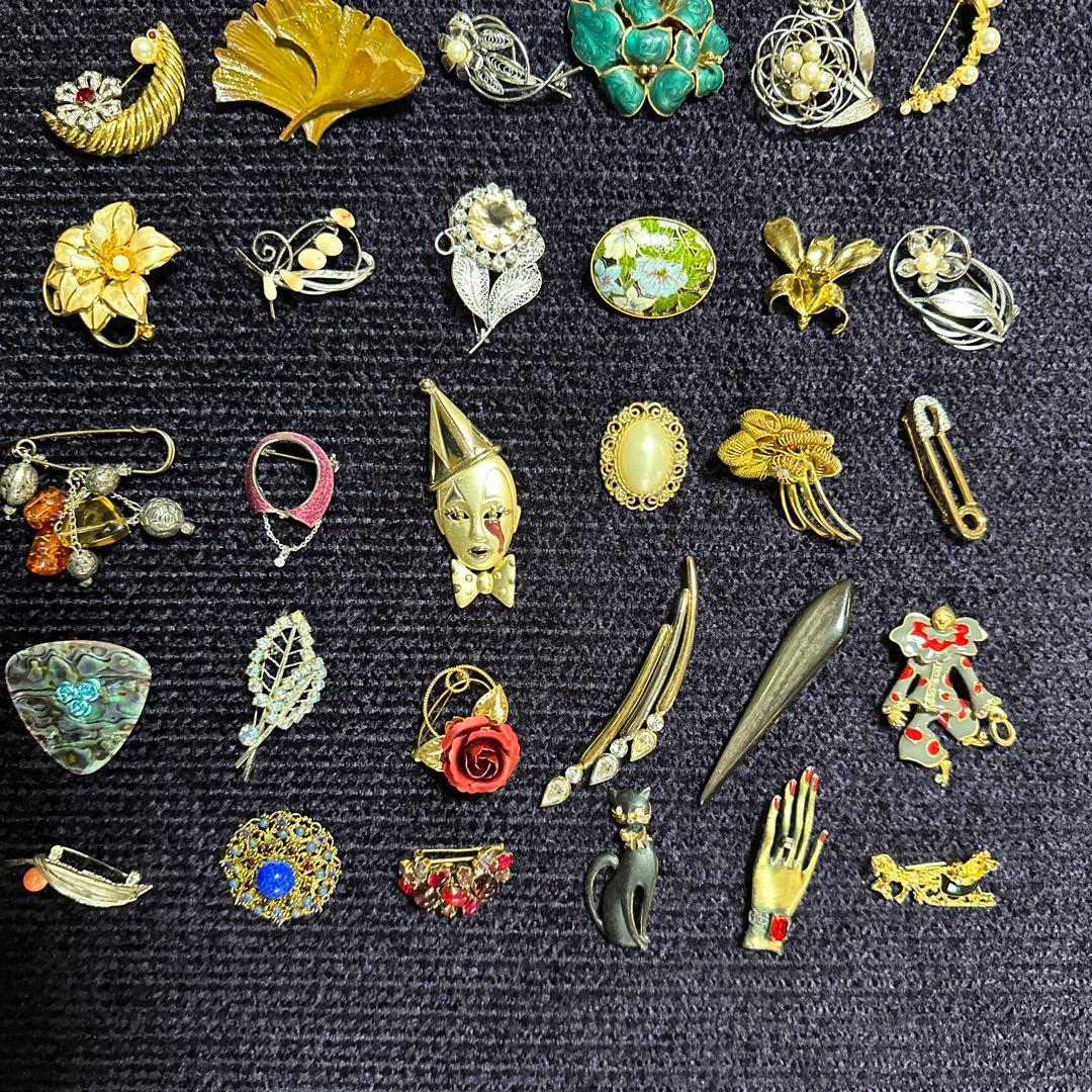【vintage】ブローチ　まとめ売り　100点以上　大量