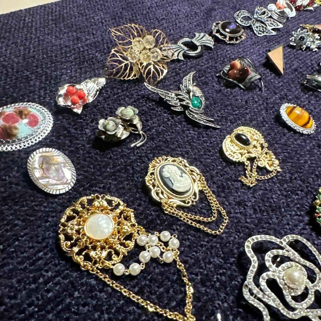 【vintage】ブローチ　まとめ売り　100点以上　大量