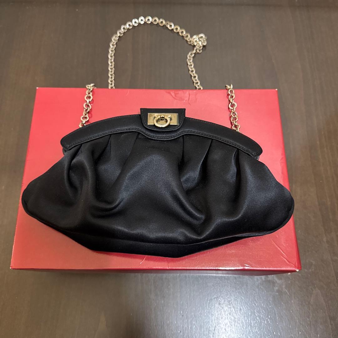 Salvatore Ferragamo ブラックパーティーバッグ