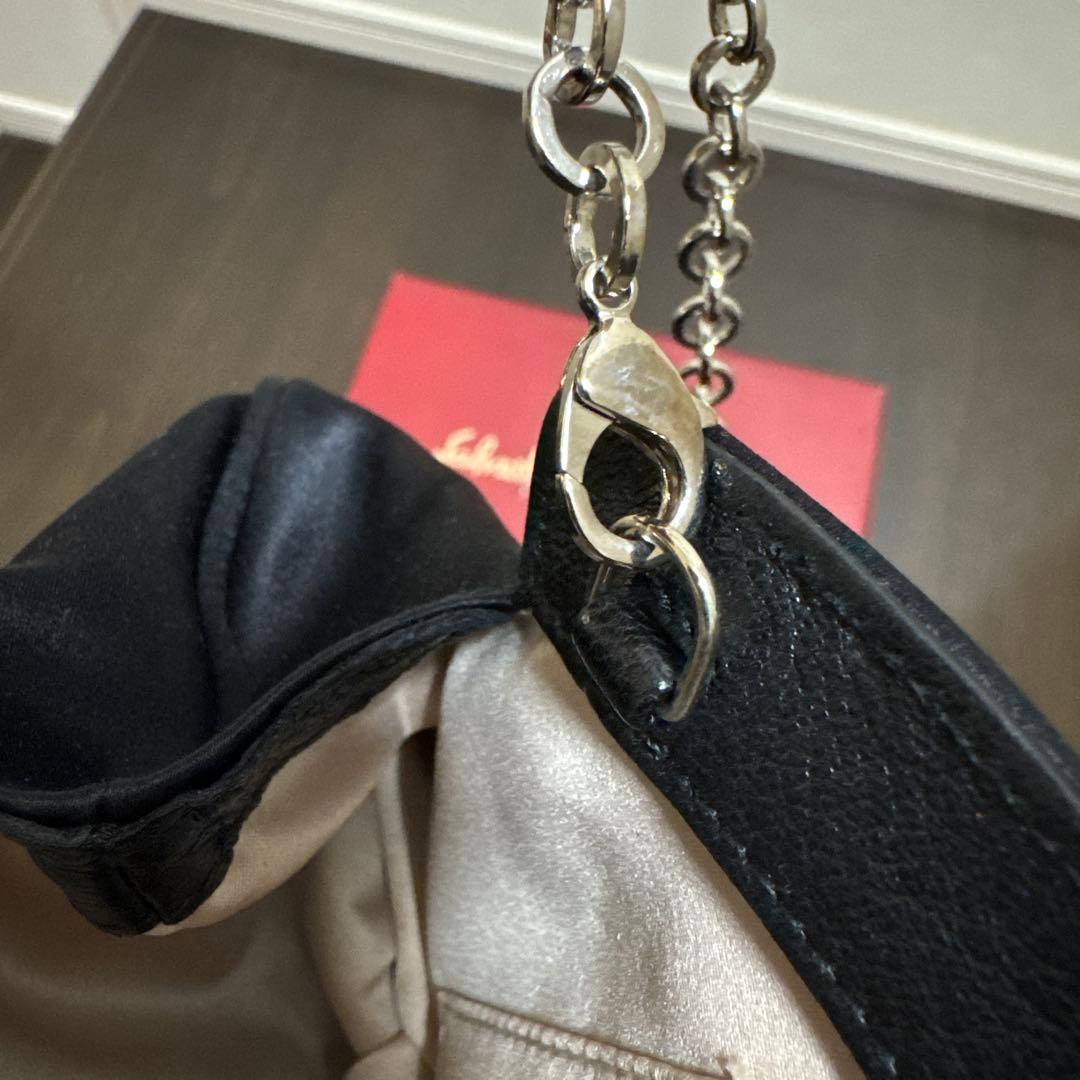 Salvatore Ferragamo ブラックパーティーバッグ