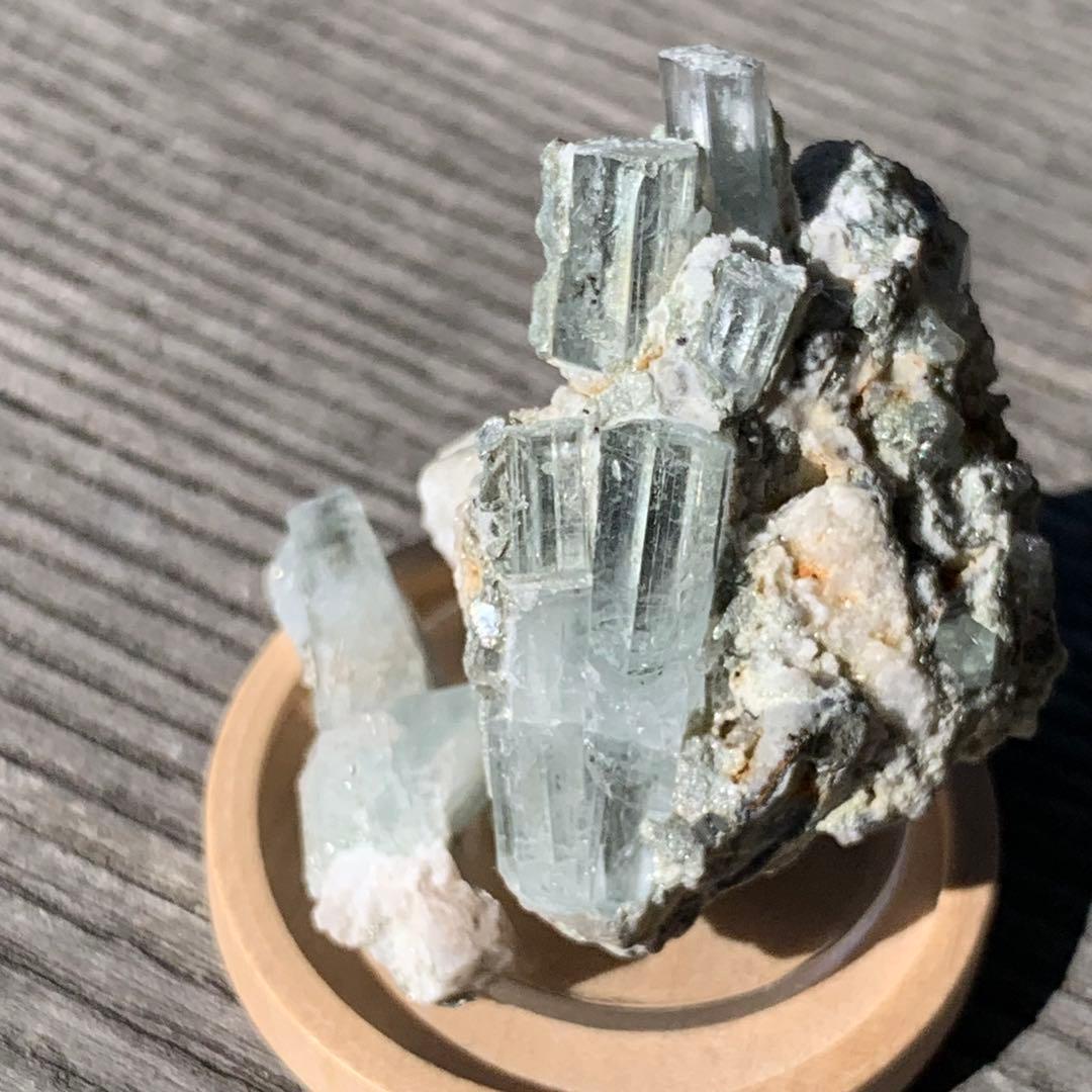 アフガニスタン産アクアマリン結晶1/鉱物標本