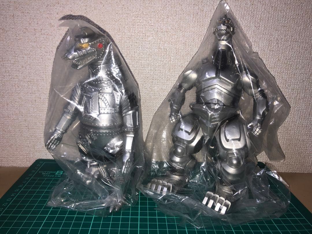 メカゴジラタグ付き2体★Gフォースメカゴジラ★バンダイ　歴代怪獣ボックス版