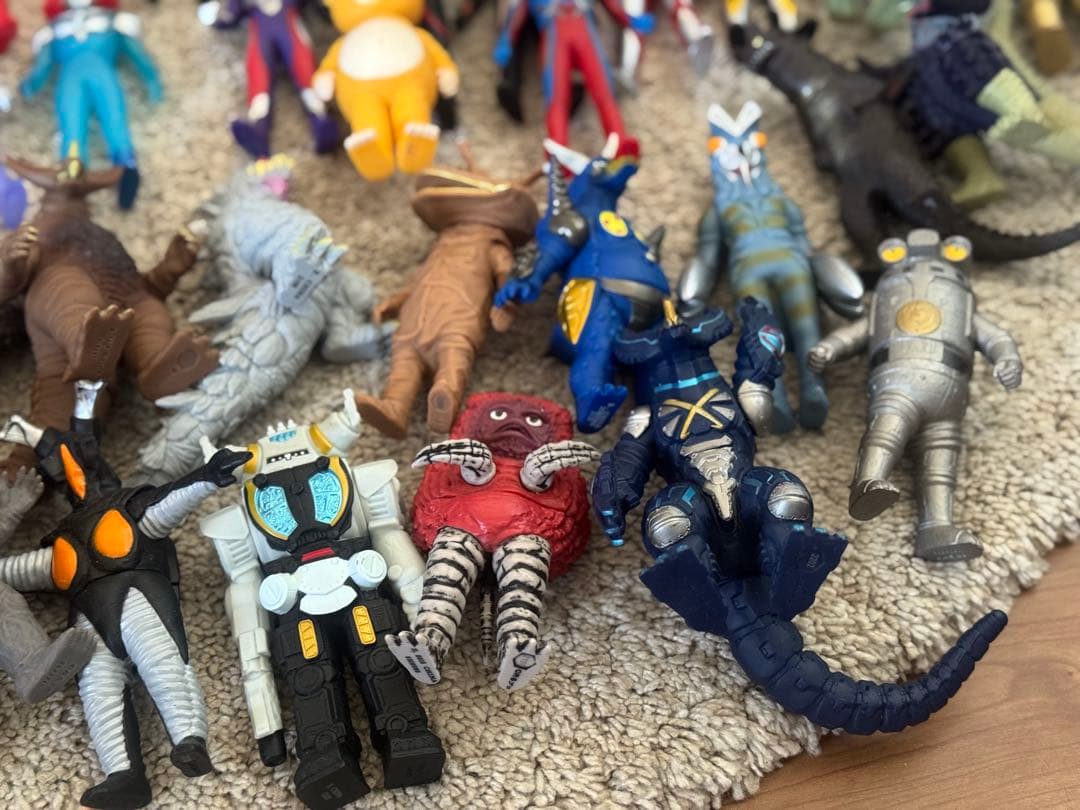 ウルトラマンフィギュアセット 約70体とおまけ8体