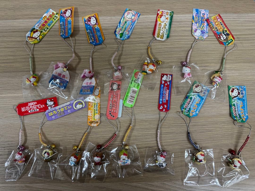 195個　ハローキティ ご当地　ストラップ