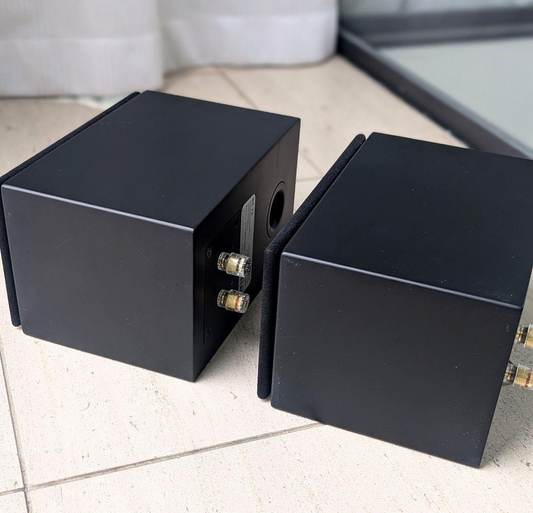 ELAC BS72 スピーカー