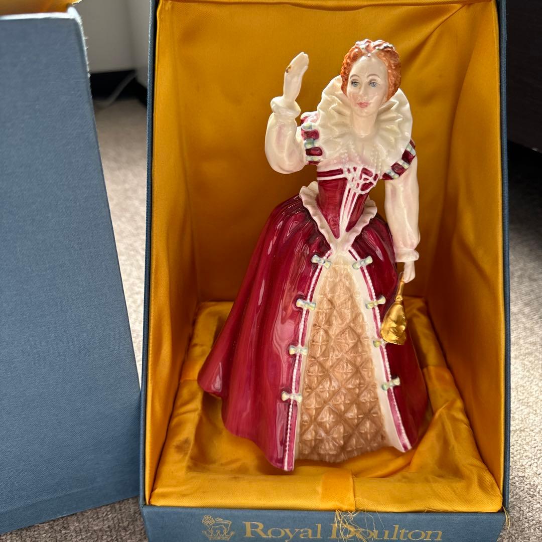 ロイヤルドルトン エリザベス 限定品   HN3099