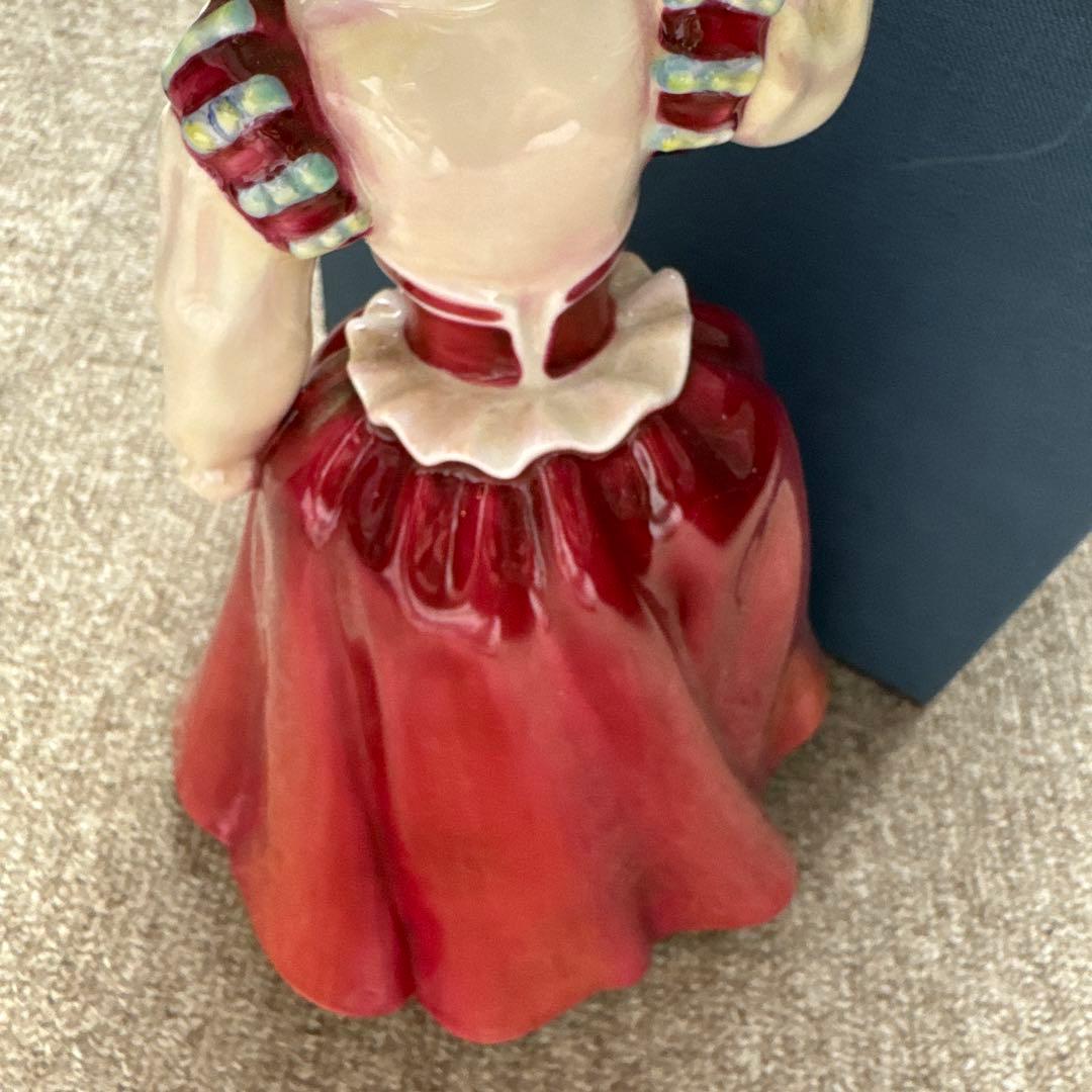 ロイヤルドルトン エリザベス 限定品   HN3099