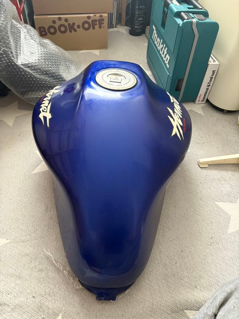 ホーネット250前期タンク