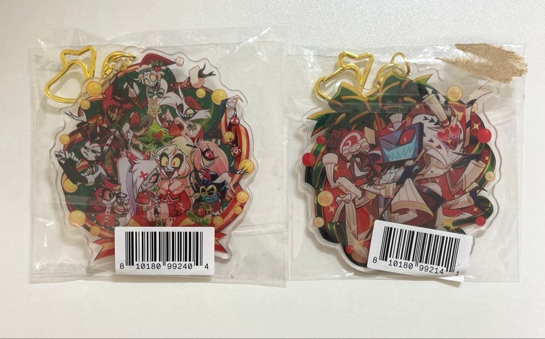 ハズビンホテル　ホテルスタッフ　Vees クリスマスキーホルダー2025