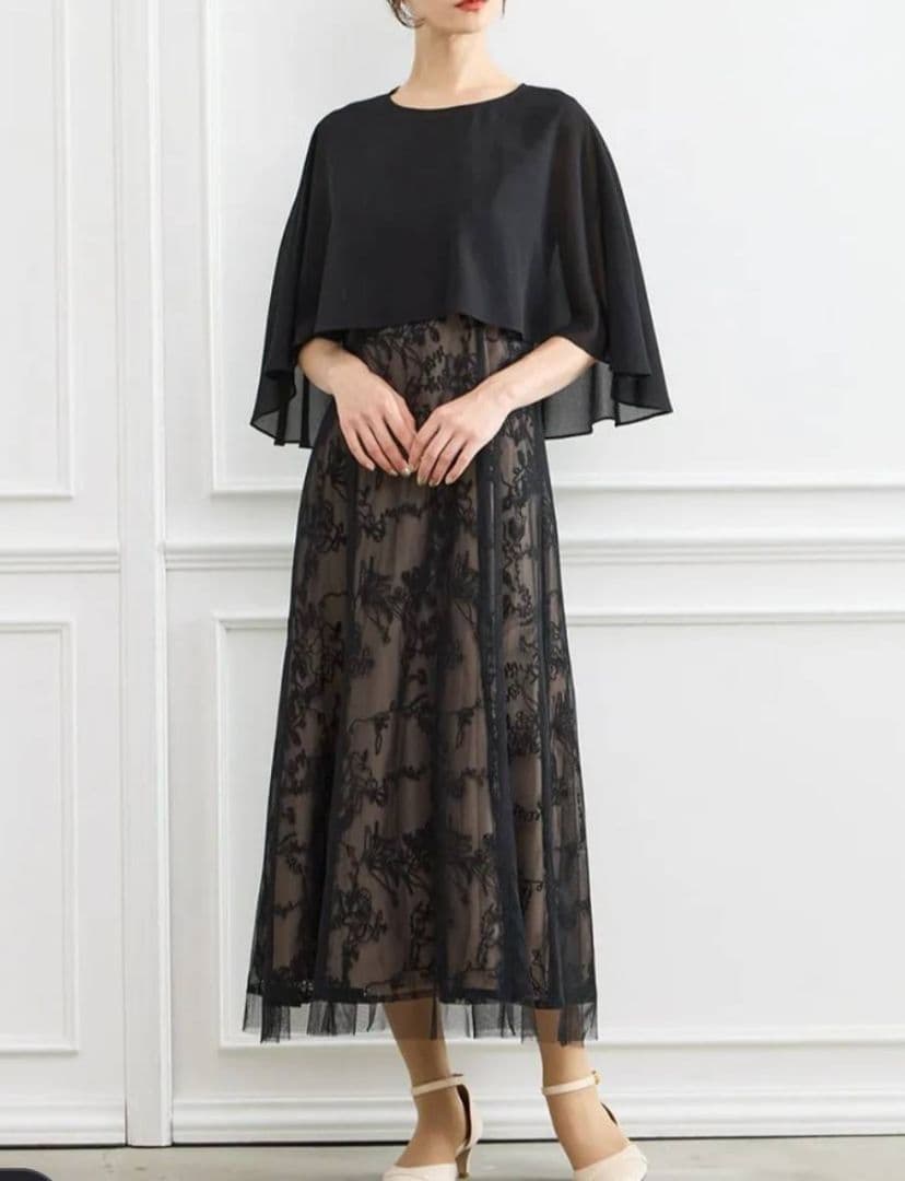 AIMER　ケープ付き刺繍パーティードレス