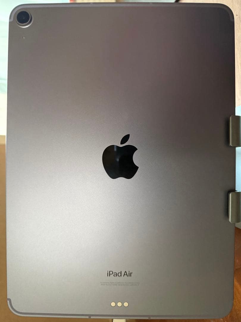 iPad本体 iPad Air 5 Wi-Fi + Celluler 256GB