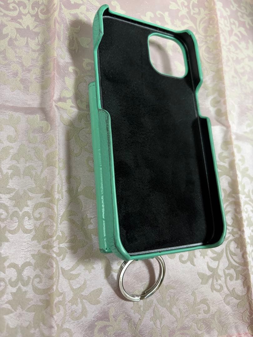 鈴木亜美さん しぃちゃん　コラボ　iPhoneケース iPhone13 手帳型