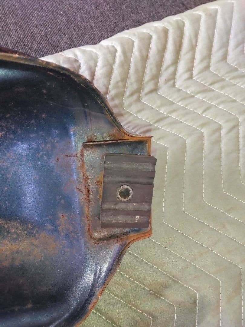 メ*4様 Honda CB400SS 純正タンク　ジャンク　ホンダ