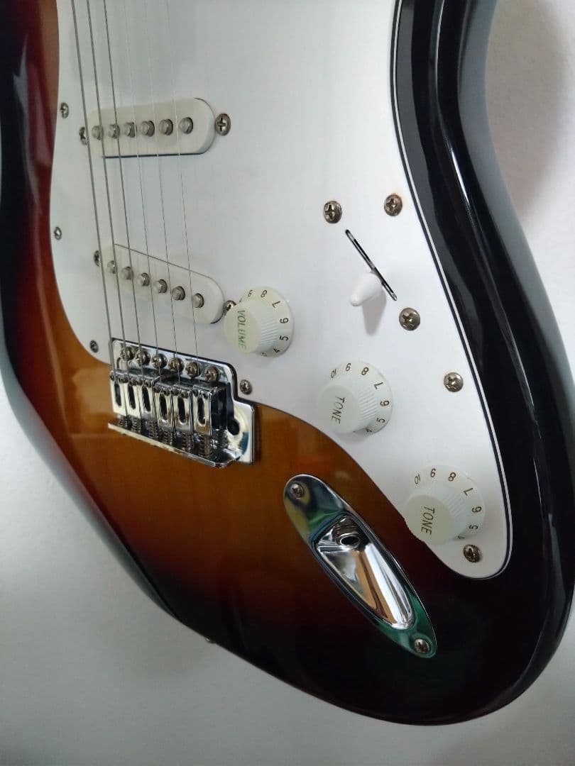 つ*ゆ様 Squier by Fender Affinity ストラトキャスター