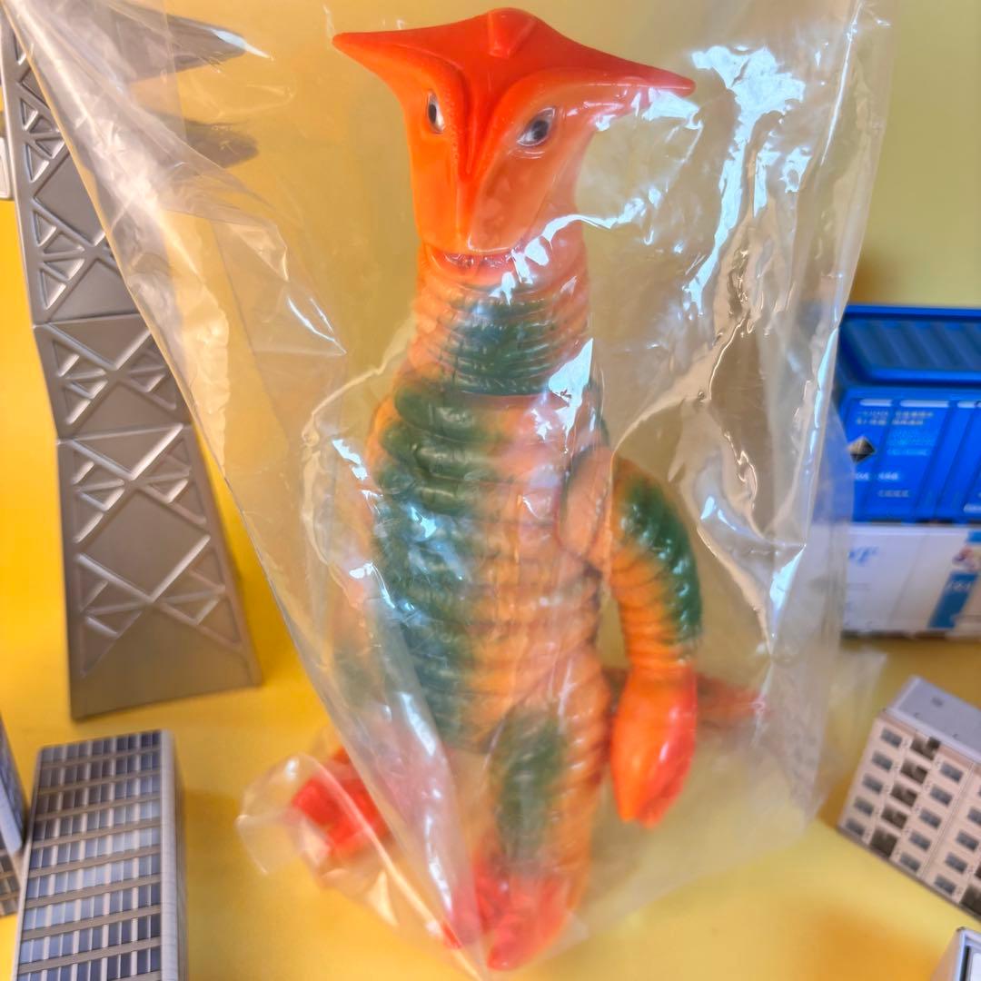 ブルマァク　サドラー　オレンジ　ソフビ　帰ってきたウルトラマン