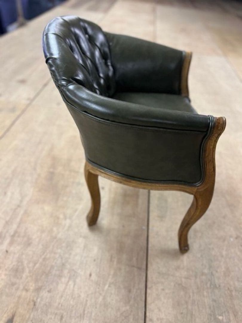 アンティークの 一人掛けソファ