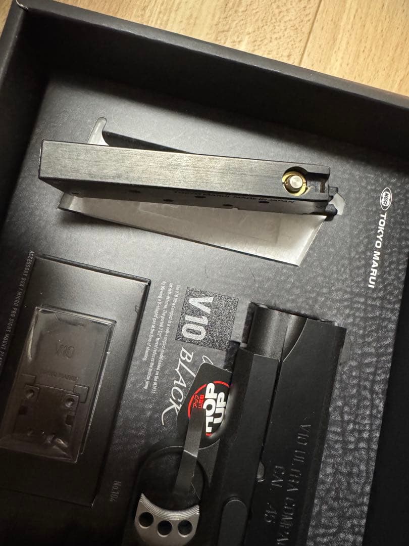 【展示美品】東京マルイ V10 Ultra Compact 新品付属品完備