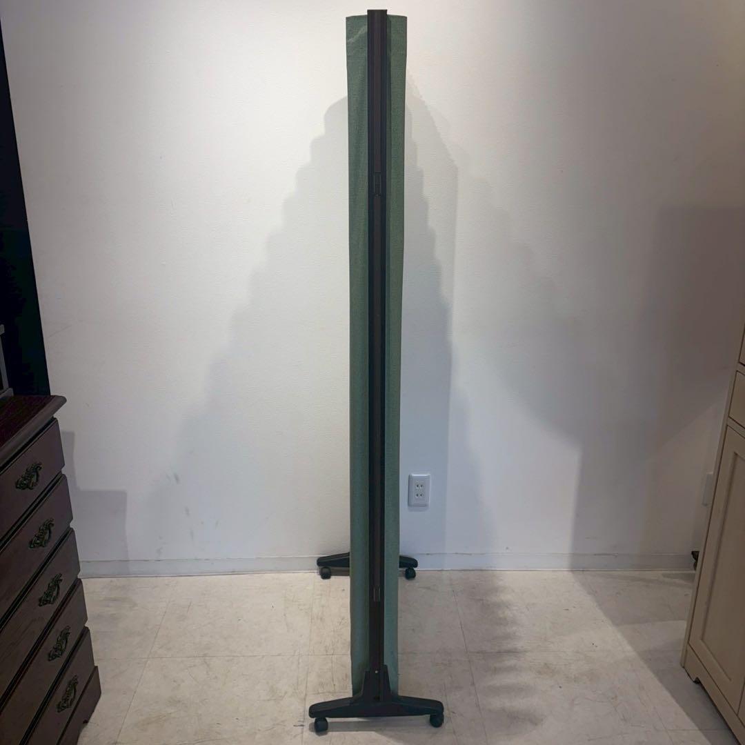 パーテーション　キャスター付き　緑　オフィス　事務所　待合室