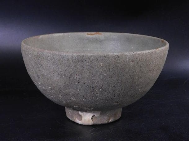 【茶道具　会寧　青磁茶碗（時代茶碗）／海上がり・李氏朝鮮】