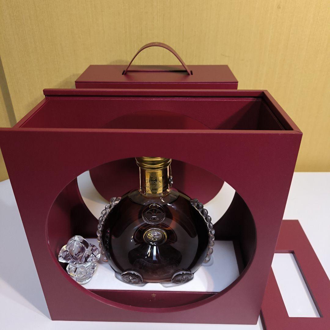 新型レミーマルタンの最高級品　ルイ１３世専用箱付きセット価格（シリアル番号一致）