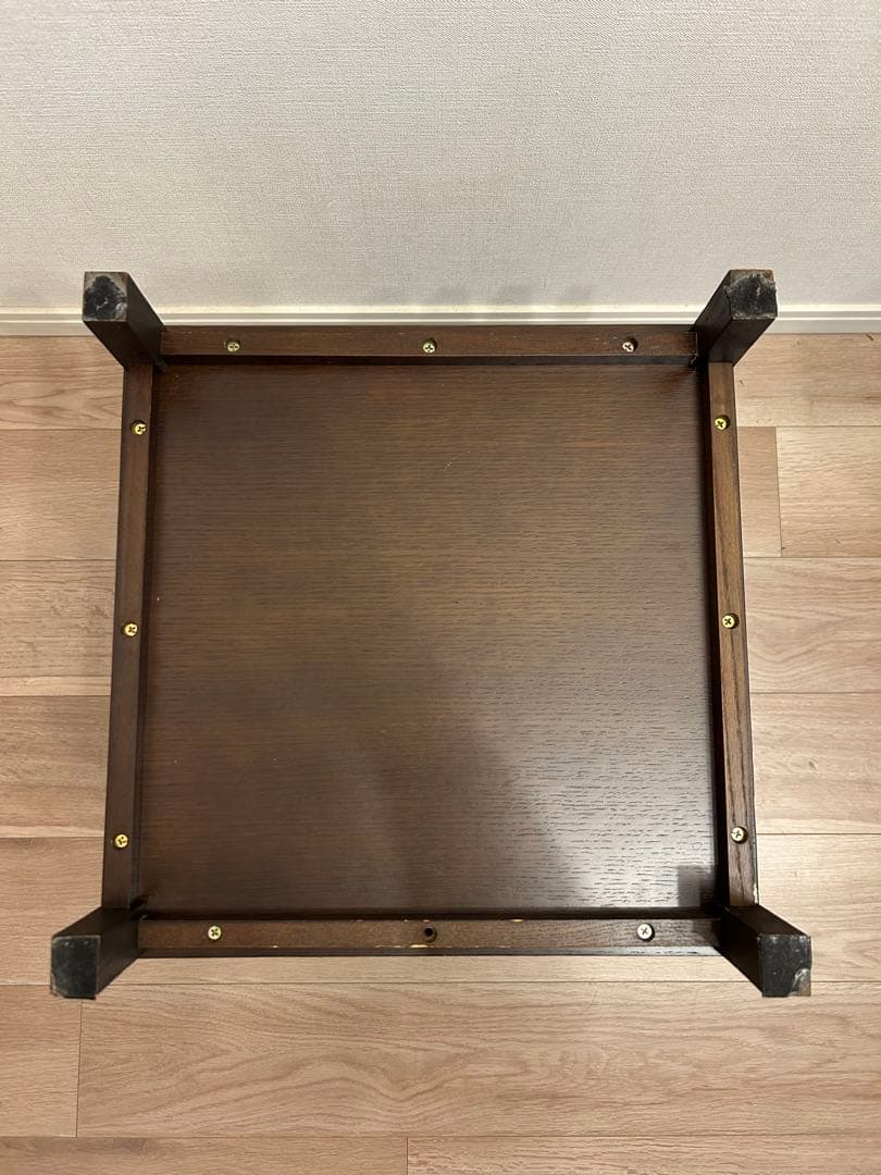 a.flat サイドテーブル