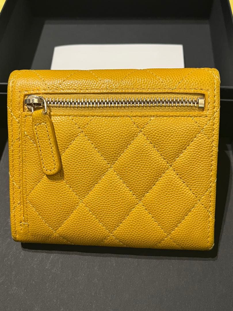 CHANEL キャビアスキン　イエロー　美品