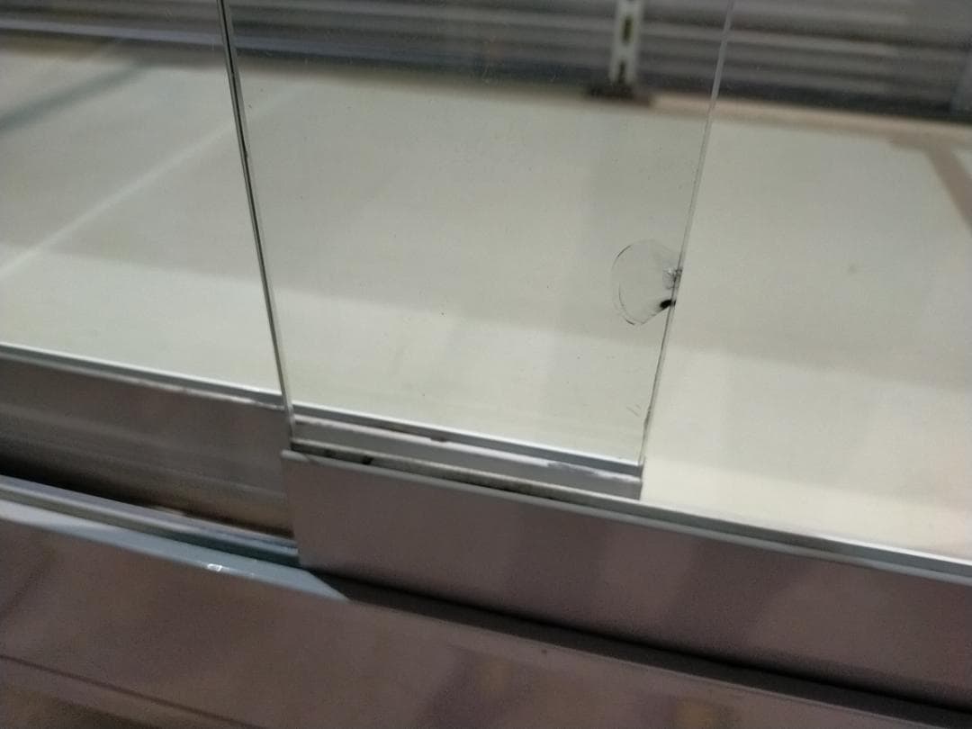 (引取限定）タカヤマ製☆陳列用ガラスショーケース☆2段式☆収納☆(照明付き)