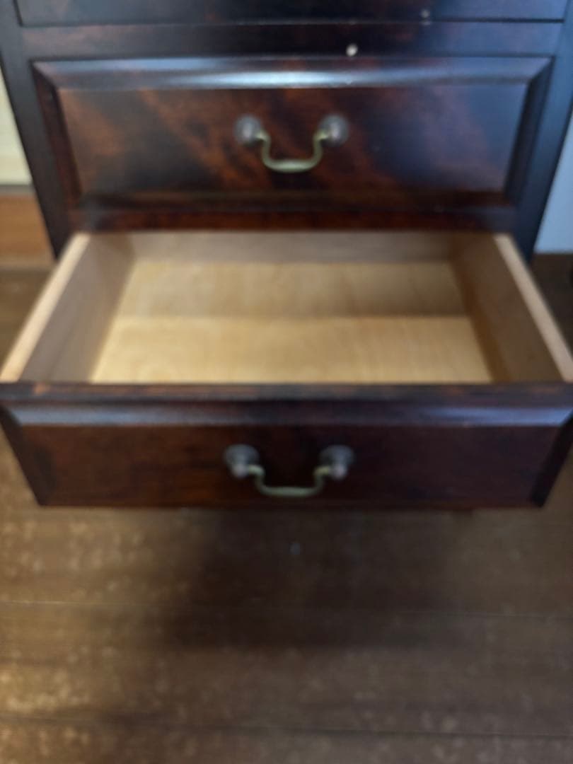 ダークウッド ガラスケース 3段引き出し付き