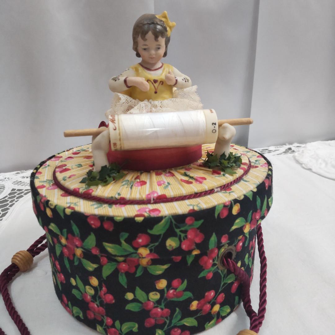 ソーイングボックス　カルトナージュ　ハーフドール