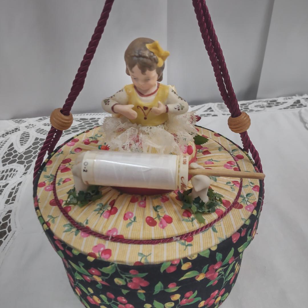 ソーイングボックス　カルトナージュ　ハーフドール