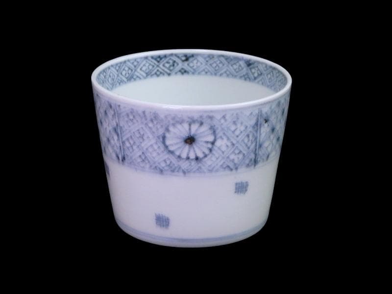 古伊万里　染付　四方襷紋に菊花の図　蕎麦猪口　A666AS-fbto