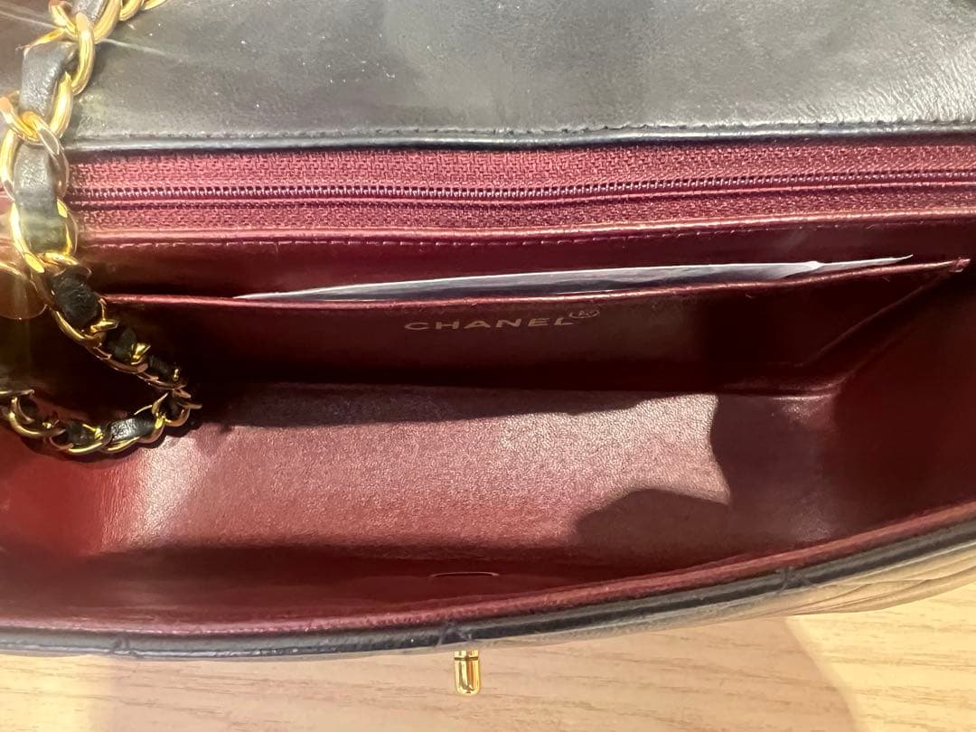 鑑定済CHANEL マトラッセ ラム チェーンショルダー ブラック ゴールド金具