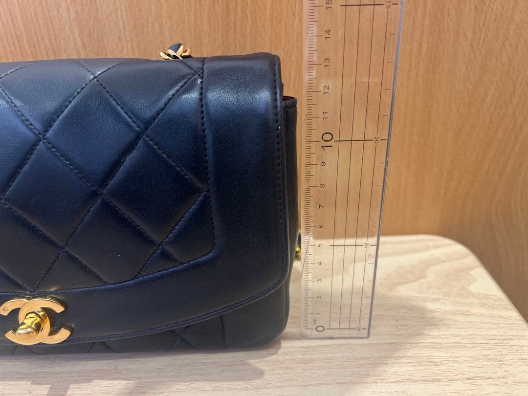 鑑定済CHANEL マトラッセ ラム チェーンショルダー ブラック ゴールド金具