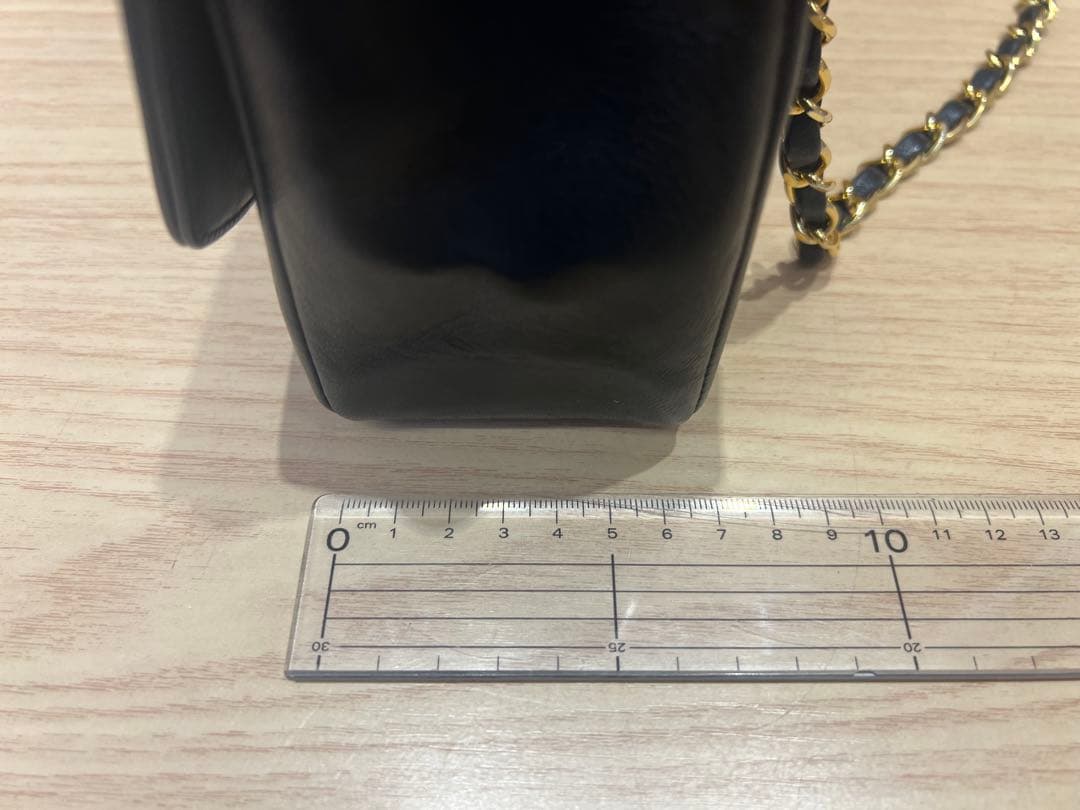 鑑定済CHANEL マトラッセ ラム チェーンショルダー ブラック ゴールド金具