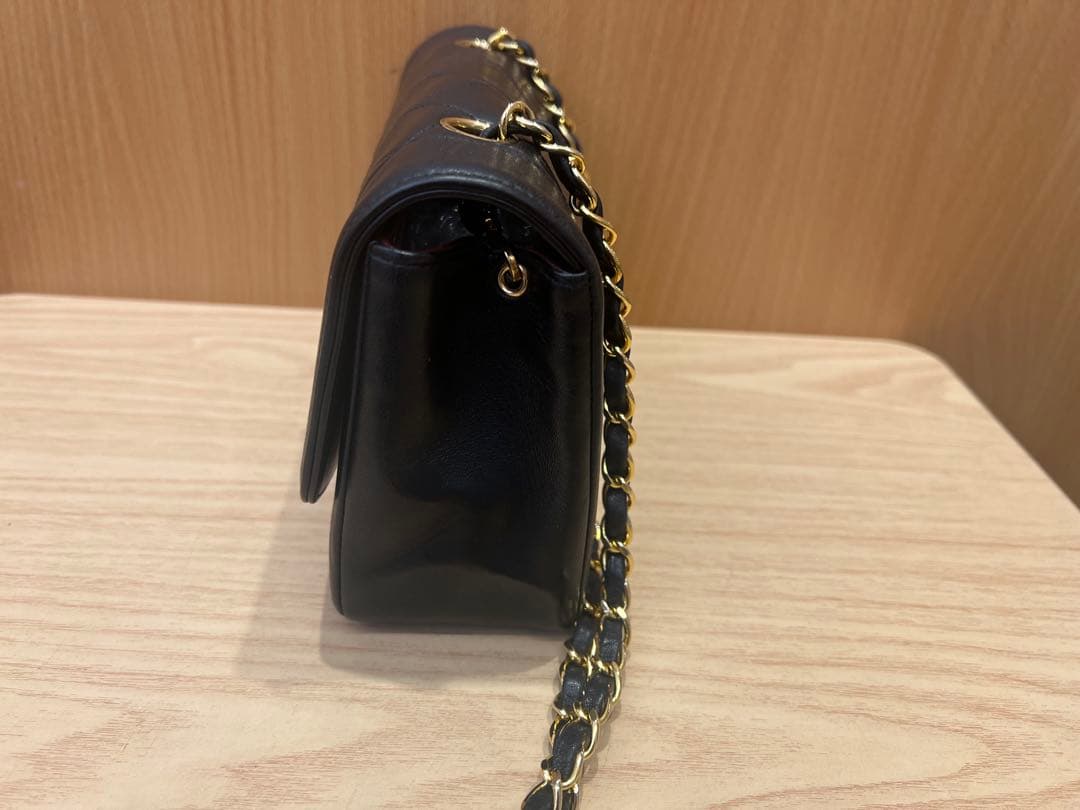 鑑定済CHANEL マトラッセ ラム チェーンショルダー ブラック ゴールド金具