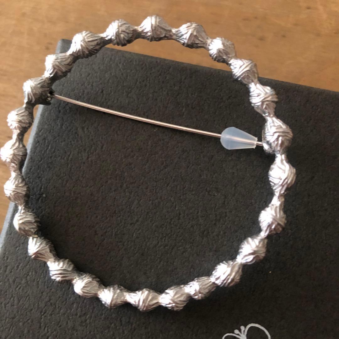 ミナペルホネン タンバリン ブローチ シルバー