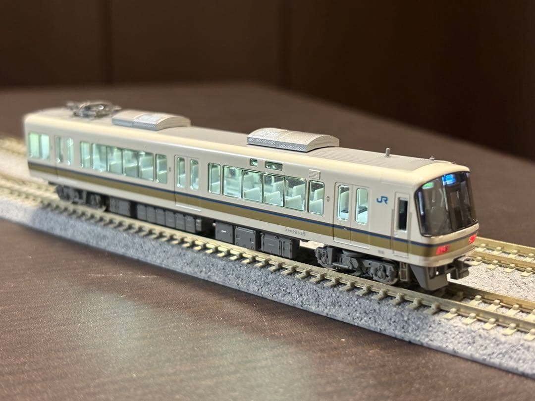 TOMIX 221系12両(4+8)セット(一部室内灯入り)