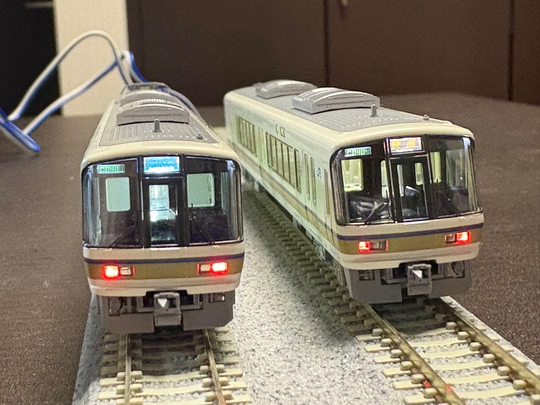 TOMIX 221系12両(4+8)セット(一部室内灯入り)