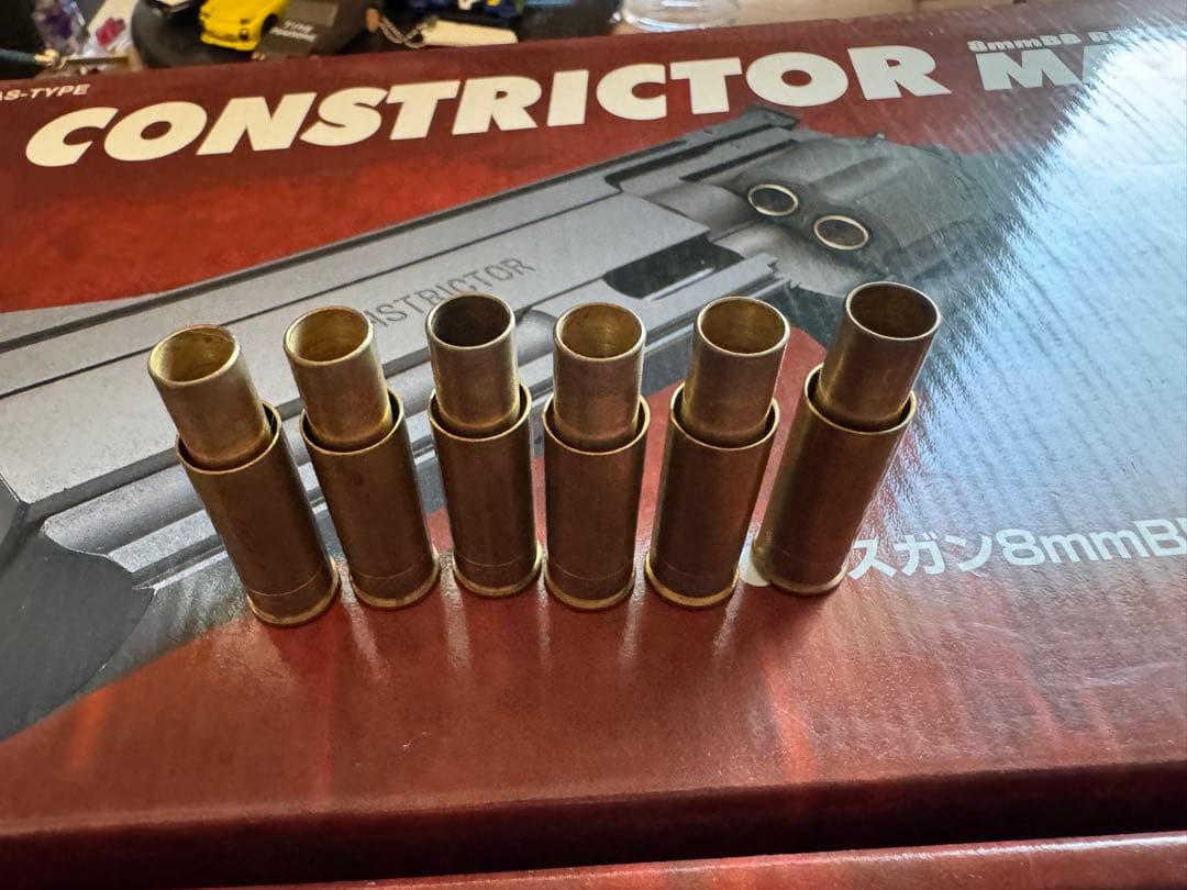 CONSTRICTOR MAXI ガス式リボルバー