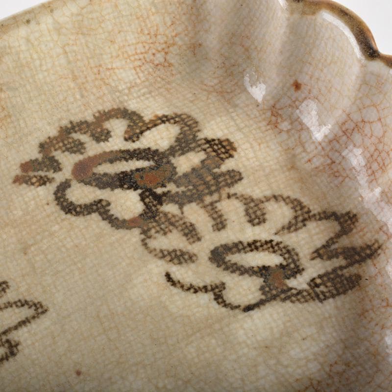 瀬戸焼　古瀬戸　鉄絵　花文　小皿　銘々皿　十一客　C　6607A