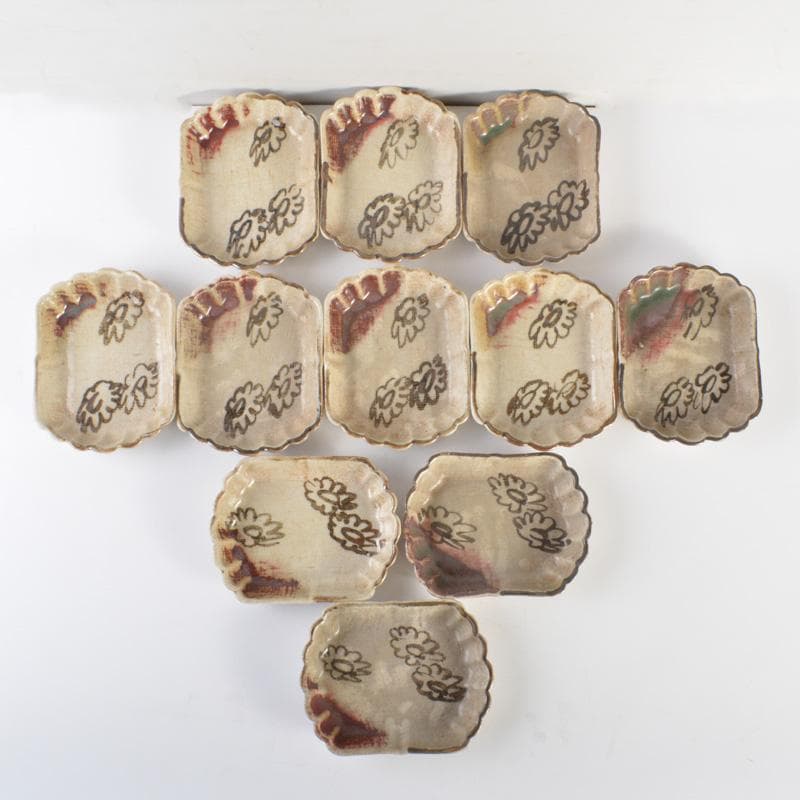 瀬戸焼　古瀬戸　鉄絵　花文　小皿　銘々皿　十一客　C　6607A