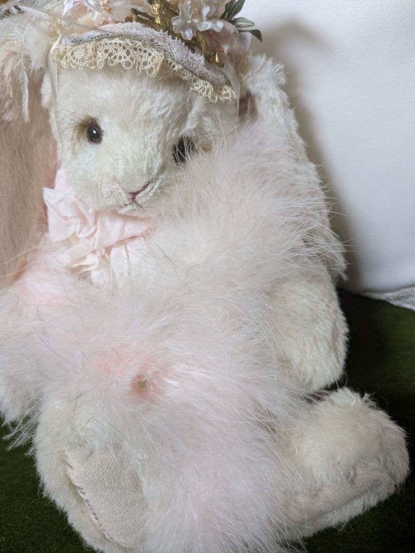 海外アーティスト垂れ耳ラビット