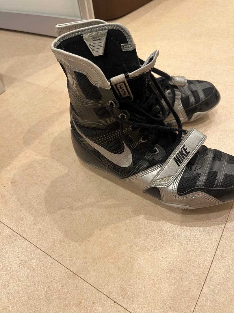 NIKE ボクシングシューズ ハイカット ブラック/シルバー