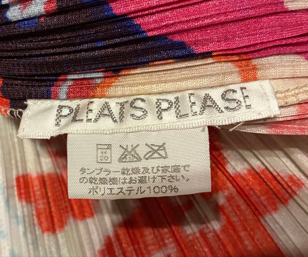 プリーツプリーズ　ラミア•ズィアデ　コラボ　レア　トップス