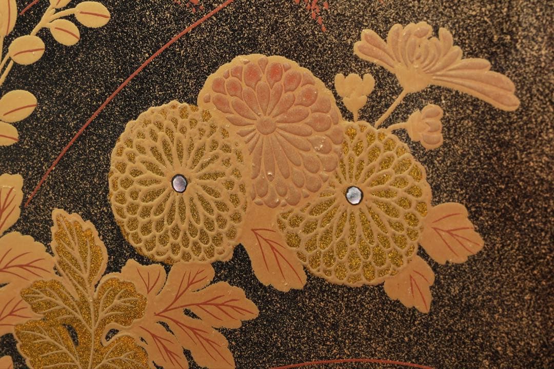 金蒔絵螺鈿黒漆 二段平卓 文机 花台 飾台 茶道具 木箱付 幅52.5㎝ 工芸品