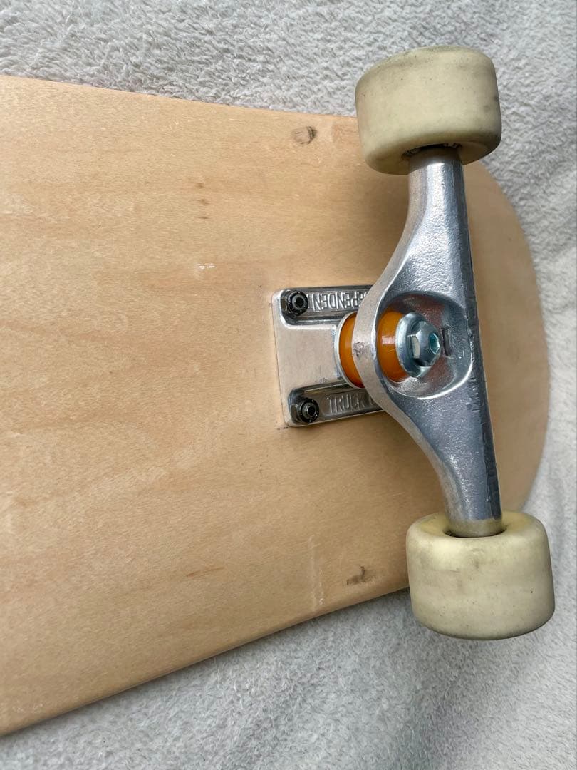 中古　スケートボード コンプリート　8.125 ブランク　インディペンデント