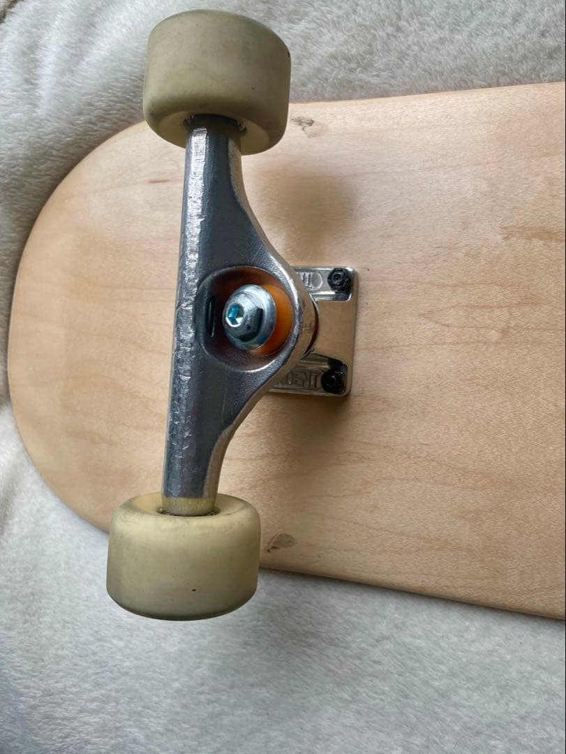 中古　スケートボード コンプリート　8.125 ブランク　インディペンデント