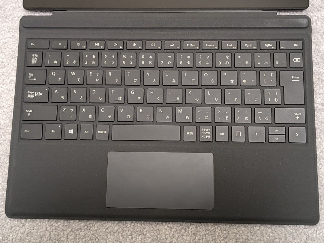 Surface Pro 6/i5/256GB/8GB　キーボードカバー付き