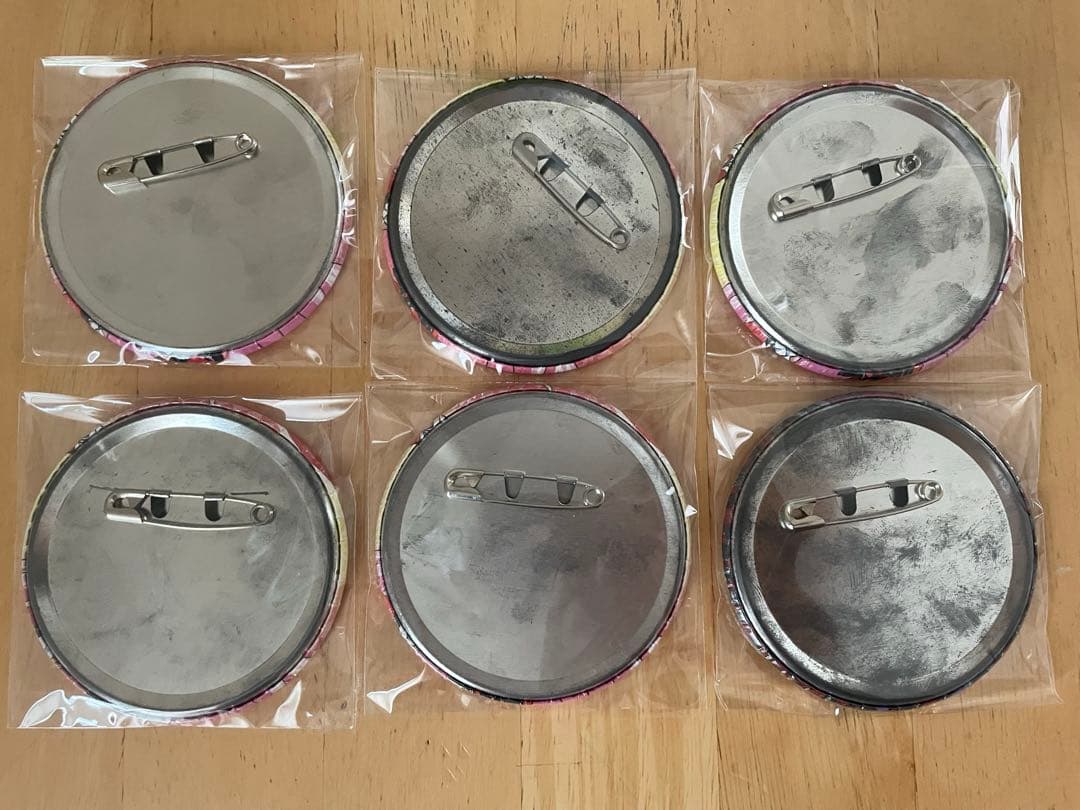 キュアパッション イース 缶バッジ